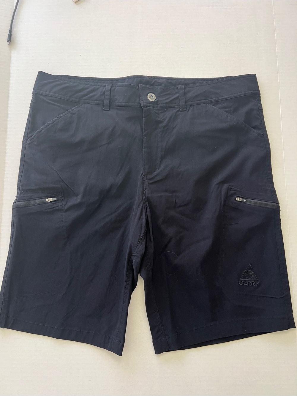 Gerry Weber Men's Black Outdoor Cargo Shorts Zipper Pockets Size 38